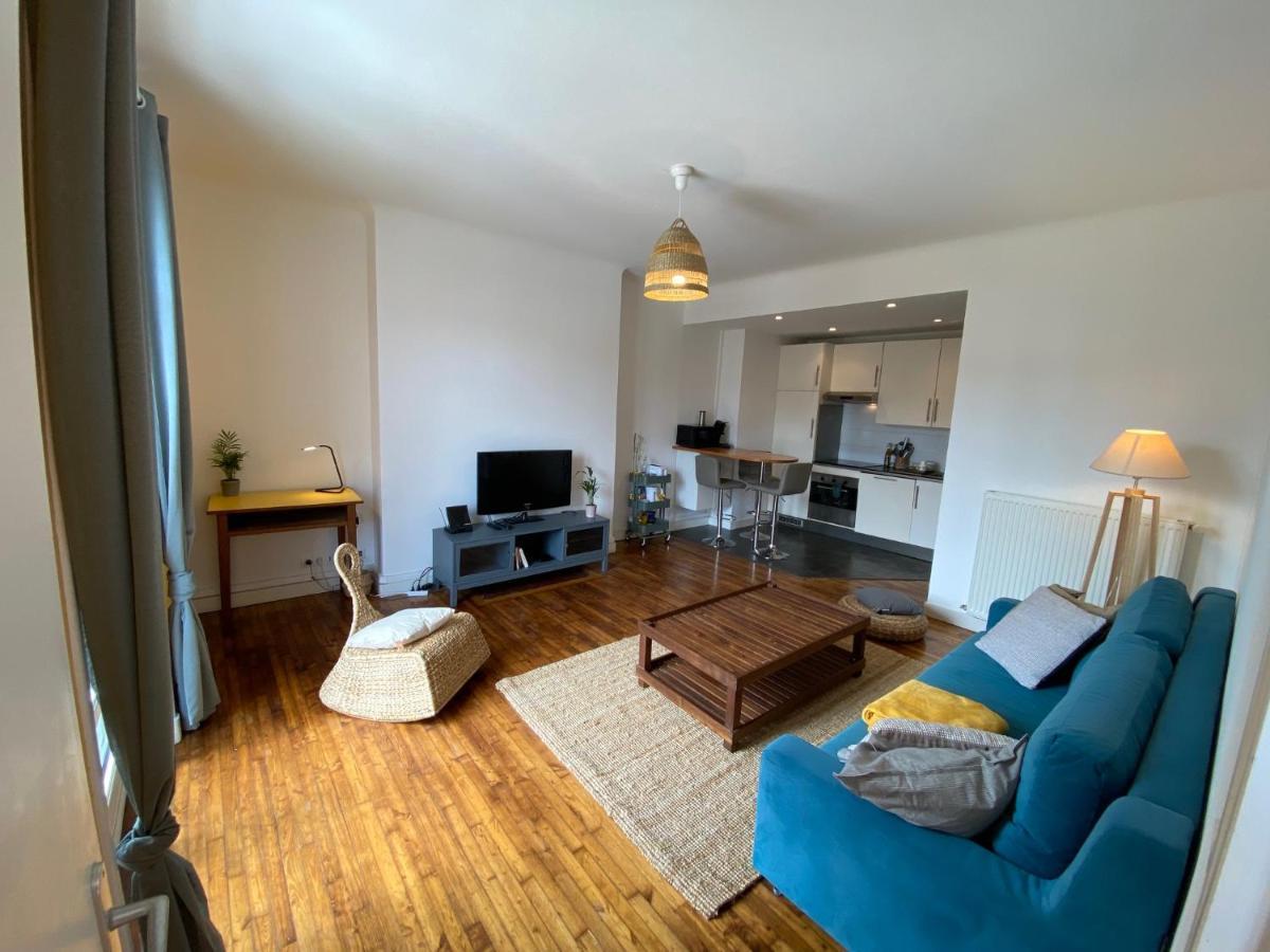 Appartement Spacieux Avec Balcon Et Parking Brest Exterior foto