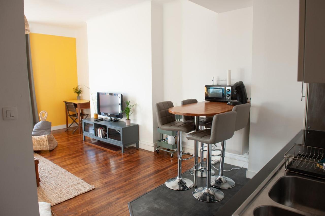 Appartement Spacieux Avec Balcon Et Parking Brest Exterior foto