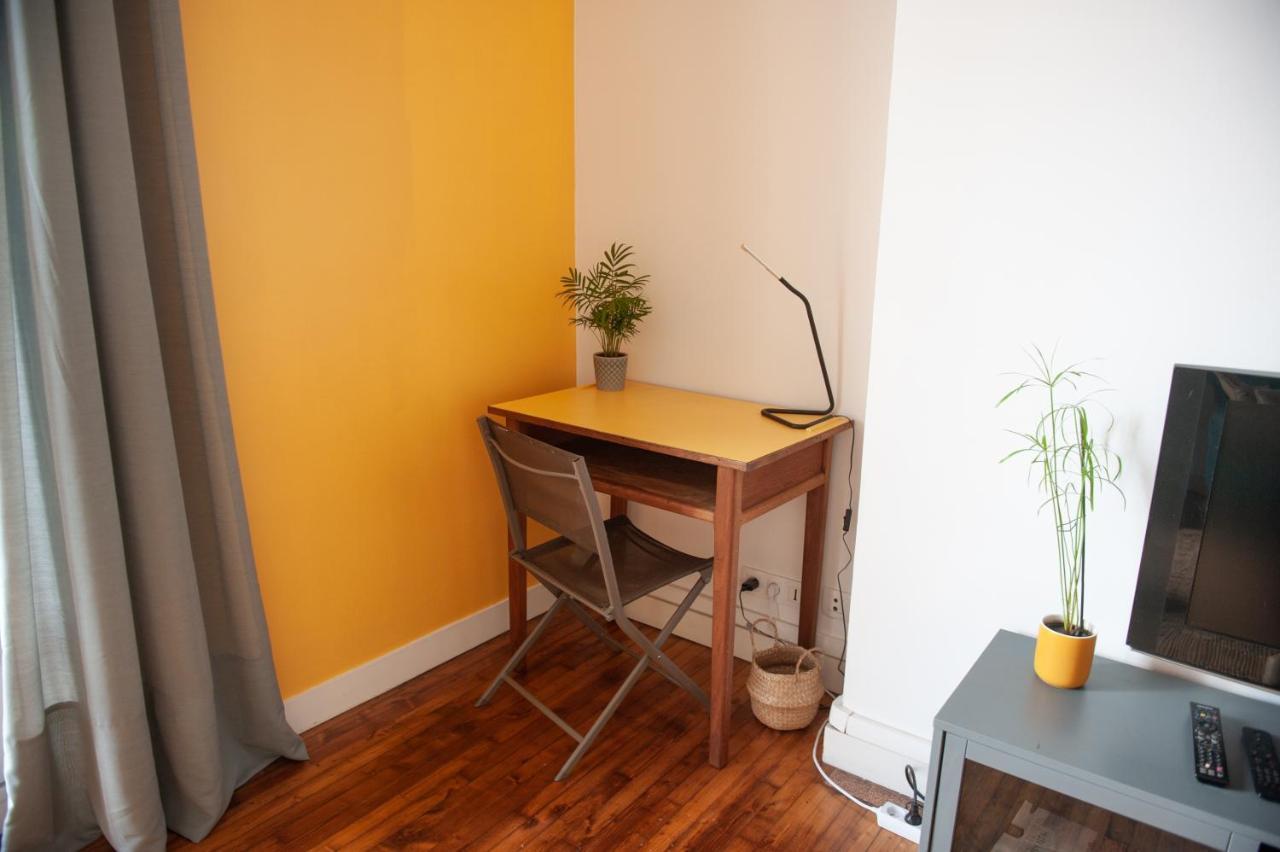 Appartement Spacieux Avec Balcon Et Parking Brest Exterior foto